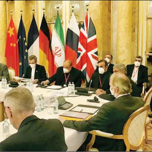 کار مذاکرات به کارگروه رفع تحریم رسید | جزئیات رایزنی‌های دیپلماتیک در وین و تهران